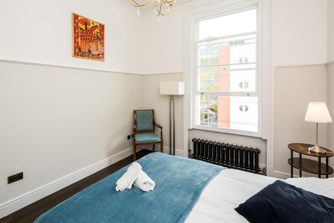 4 Bedroom House Up To 10 People At Heart Of Kensington And Chelsea Лондон Екстер'єр фото