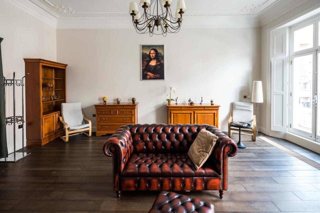 4 Bedroom House Up To 10 People At Heart Of Kensington And Chelsea Лондон Екстер'єр фото